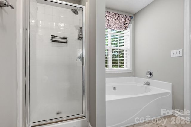 9406 Golden Pond Drive, Charlotte, NC 28269
