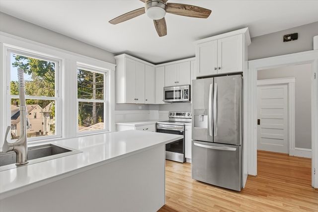 452 Quarry St 452, Quincy, MA 02169