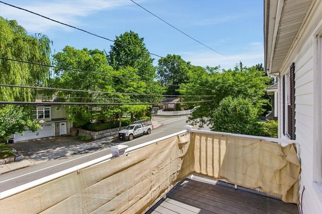 452 Quarry St 452, Quincy, MA 02169