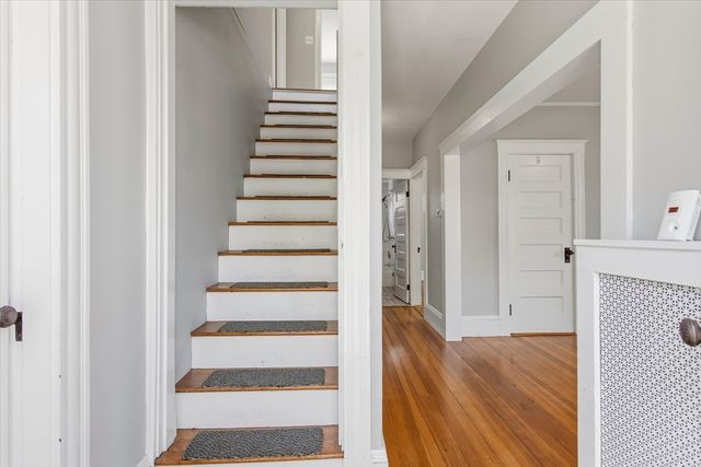 452 Quarry St 452, Quincy, MA 02169