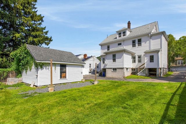 452 Quarry St 452, Quincy, MA 02169