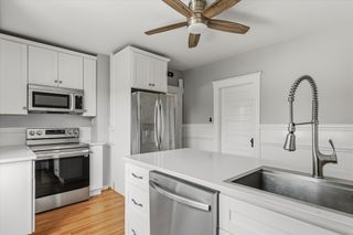 452 Quarry St 452, Quincy, MA 02169