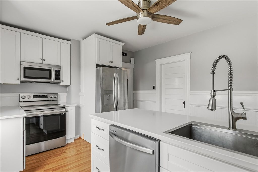 452 Quarry St 452, Quincy, MA 02169