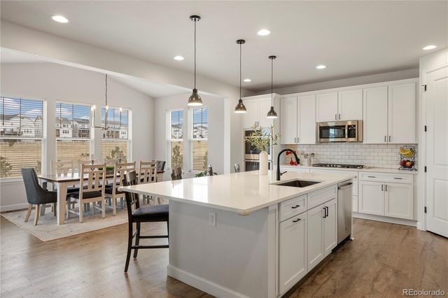 7140 S Vandriver Way, Aurora, CO 80016