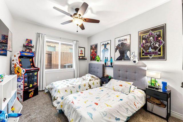 902 Holly Chapple Drive, Conroe, TX 77384
