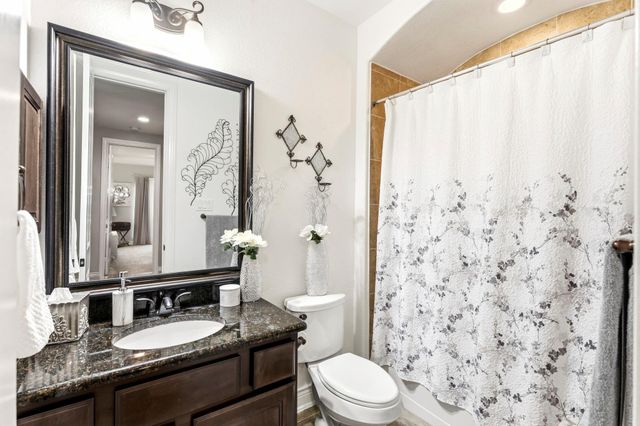 902 Holly Chapple Drive, Conroe, TX 77384