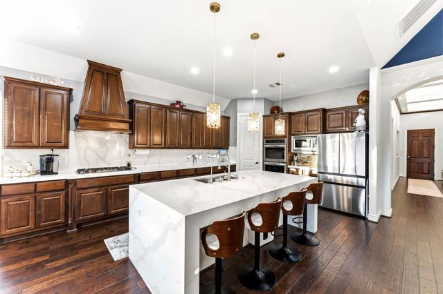 902 Holly Chapple Drive, Conroe, TX 77384