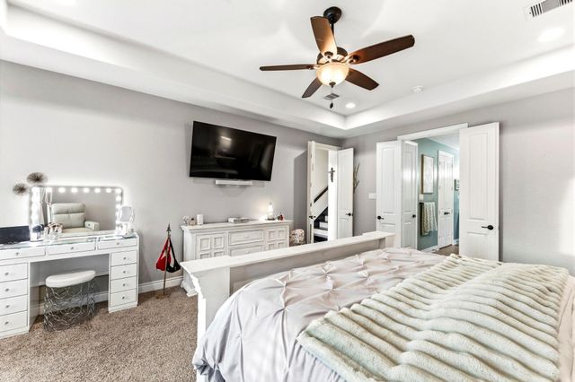 902 Holly Chapple Drive, Conroe, TX 77384