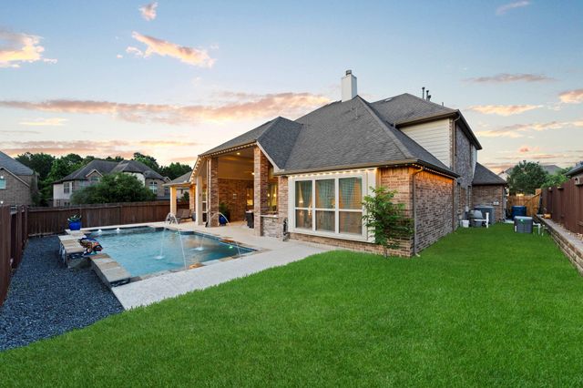 902 Holly Chapple Drive, Conroe, TX 77384