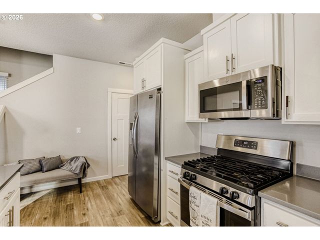 8465 Se CRABAPPLE St, Hillsboro, OR 97123