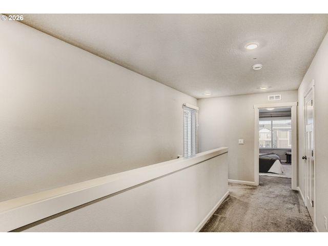 8465 Se CRABAPPLE St, Hillsboro, OR 97123