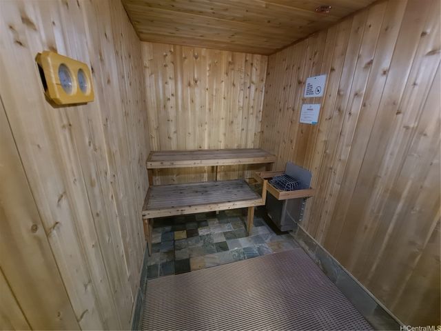 445 Seaside Avenue 1011, Honolulu, HI 96815