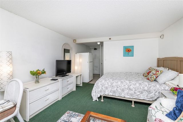 445 Seaside Avenue 1011, Honolulu, HI 96815