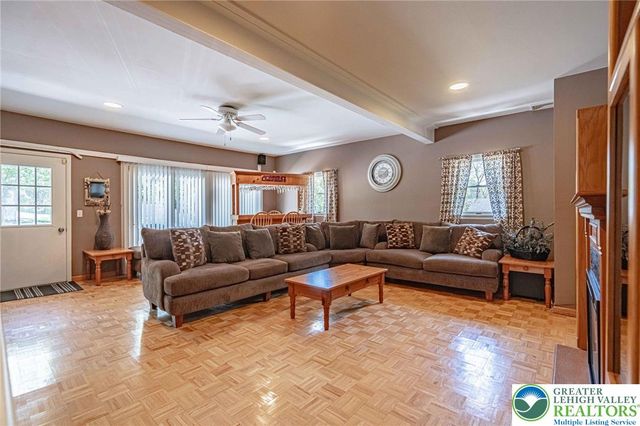 3857 Friedens Road, Slatington Boro, PA 18080
