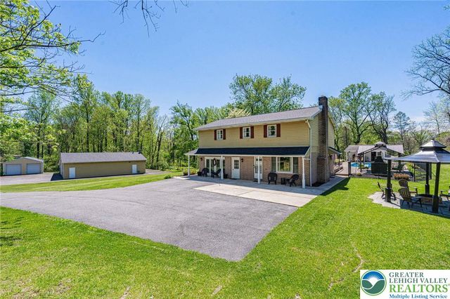 3857 Friedens Road, Slatington Boro, PA 18080