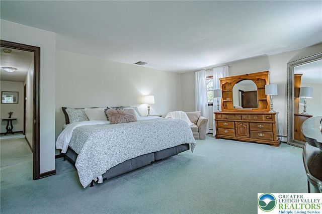 3857 Friedens Road, Slatington Boro, PA 18080