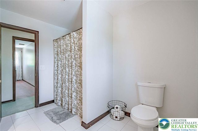 3857 Friedens Road, Slatington Boro, PA 18080