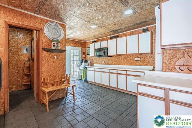 3857 Friedens Road, Slatington Boro, PA 18080