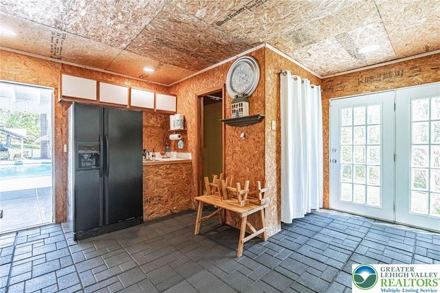 3857 Friedens Road, Slatington Boro, PA 18080