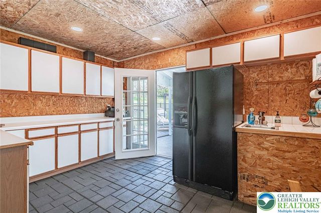 3857 Friedens Road, Slatington Boro, PA 18080