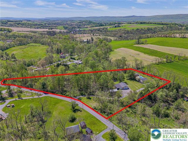 3857 Friedens Road, Slatington Boro, PA 18080