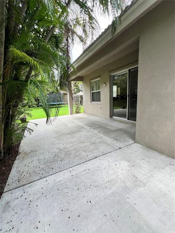 7953 NW 70TH Avenue, Parkland, FL 33067