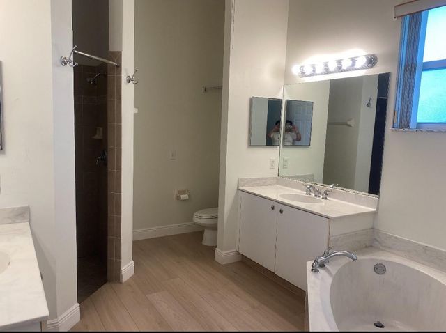 7953 NW 70TH Avenue, Parkland, FL 33067