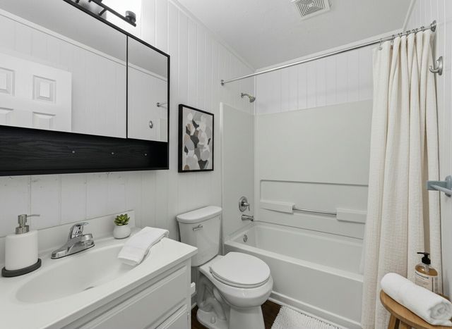 1514 Baxley Street, Carrollton, TX 75006