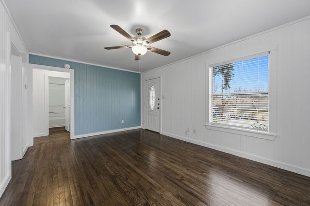 1514 Baxley Street, Carrollton, TX 75006