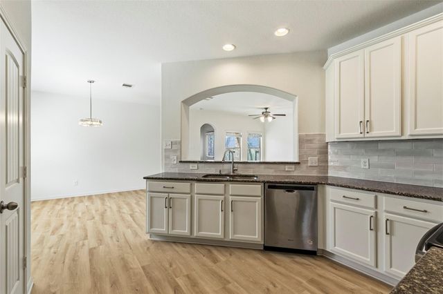 12339 Ridgecrest Drive, Willis, TX 77318