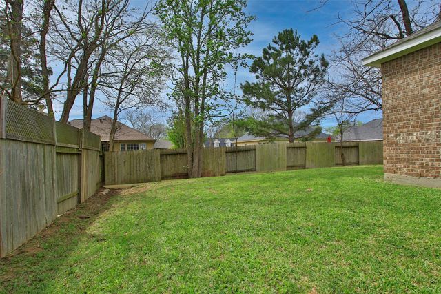 12339 Ridgecrest Drive, Willis, TX 77318
