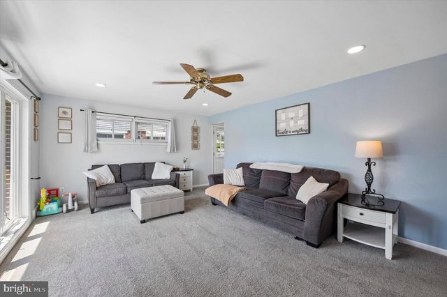 2225 THERESA AVE, Morton, PA 19070