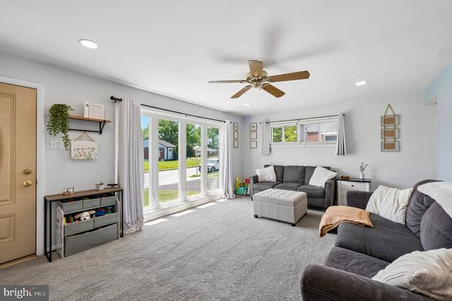 2225 THERESA AVE, Morton, PA 19070