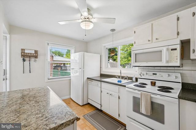2225 THERESA AVE, Morton, PA 19070