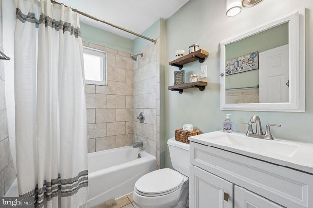 2225 THERESA AVE, Morton, PA 19070