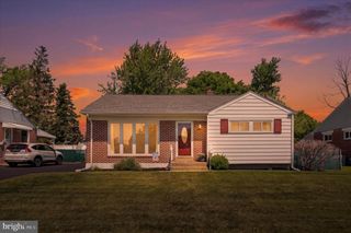 2225 THERESA AVE, Morton, PA 19070
