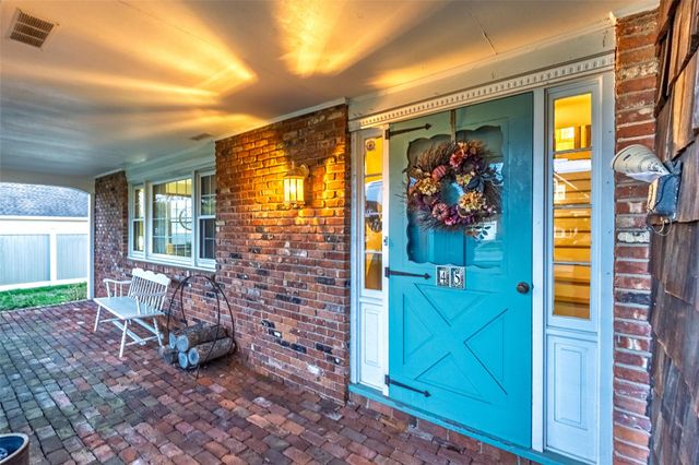 45 Edgewater Avenue, Massapequa, NY 11758