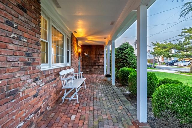 45 Edgewater Avenue, Massapequa, NY 11758
