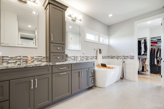 2442 Berkeley Court, Clearcreek Twp., OH 45036