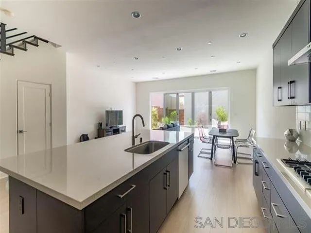 5559 Corum Court, San Diego, CA 92130
