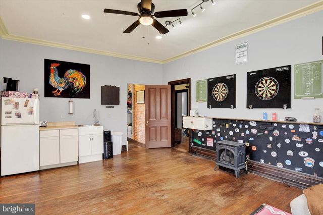 2101 BELLEVUE RD, Harrisburg, PA 17104