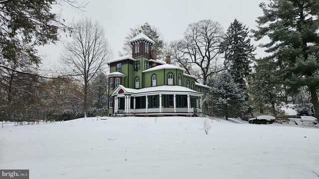 2101 BELLEVUE RD, Harrisburg, PA 17104