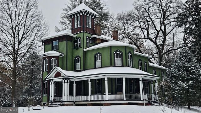 2101 BELLEVUE RD, Harrisburg, PA 17104