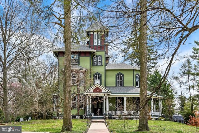 2101 BELLEVUE RD, Harrisburg, PA 17104