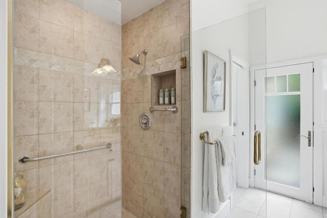 2136 Clayton Drive, Menlo Park, CA 94025