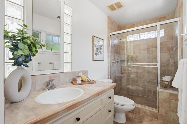 2136 Clayton Drive, Menlo Park, CA 94025