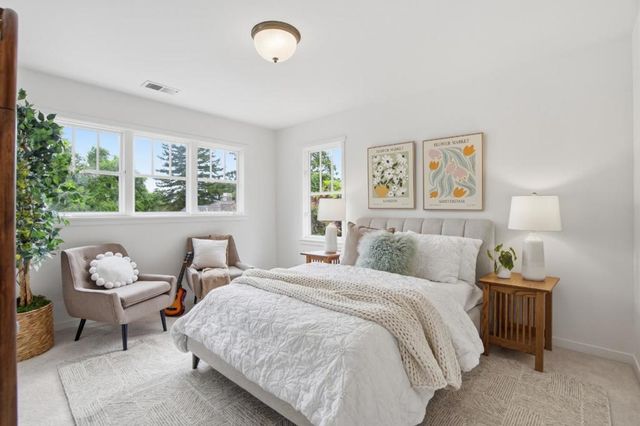 2136 Clayton Drive, Menlo Park, CA 94025