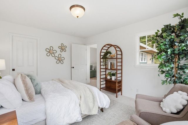 2136 Clayton Drive, Menlo Park, CA 94025