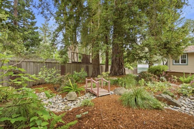 2136 Clayton Drive, Menlo Park, CA 94025