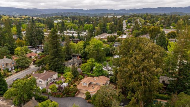 2136 Clayton Drive, Menlo Park, CA 94025